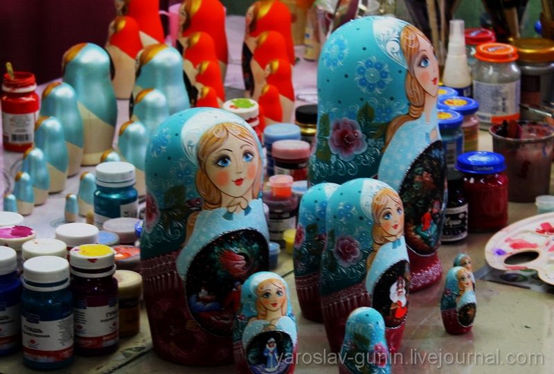 Exclusive: Birth of Russian Matryoshka Dolls