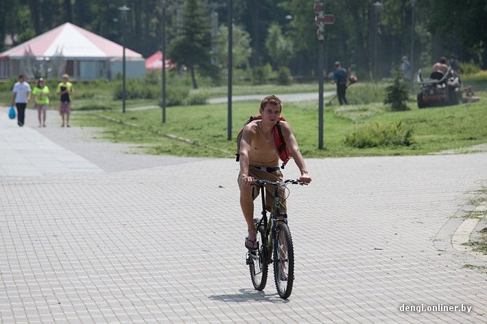 Hot Days In Minsk