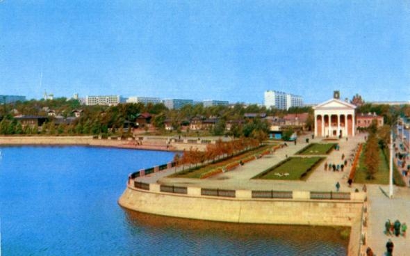 Color Photographs Of Russian Cities 1968-84