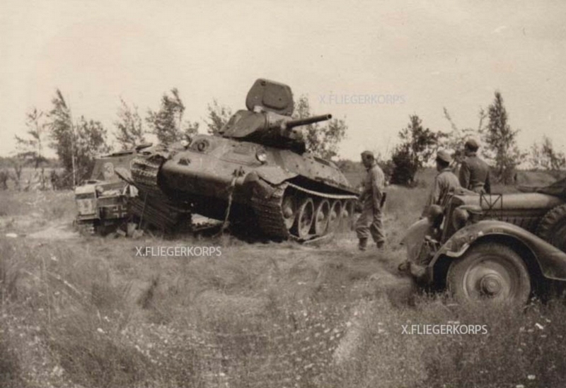 abandonedsoviettansk003 27 Disabled And Abandoned Soviet Tanks