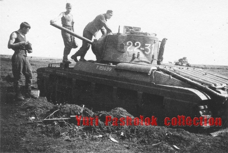 abandonedsoviettansk003 41 Disabled And Abandoned Soviet Tanks