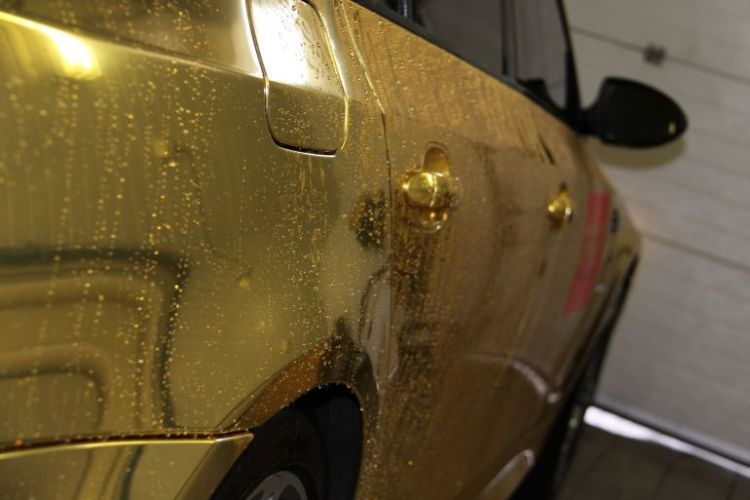 Russian gold coated BMW 10