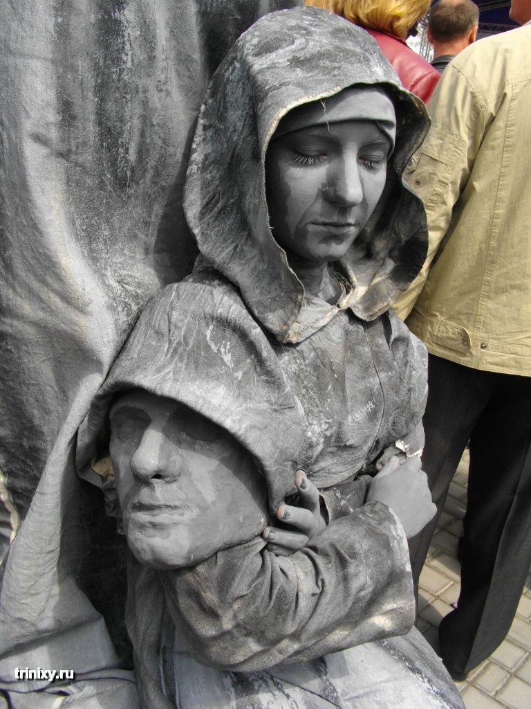 Russian Live Statues 18