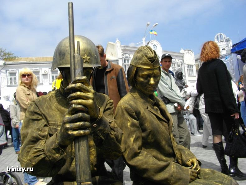 Russian Live Statues 27