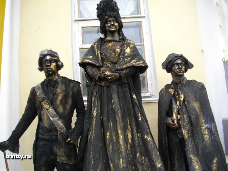Russian Live Statues 50