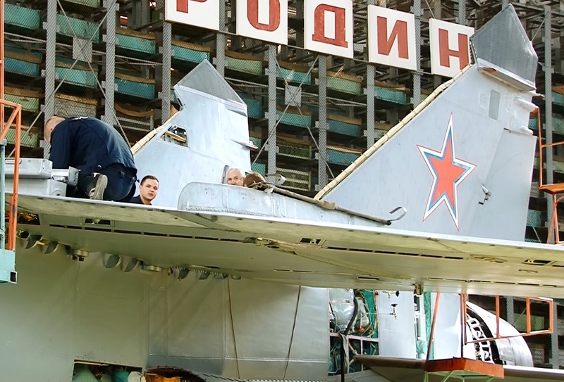 Modernizing MiG-31 jets at Top Secret Falcon Factory