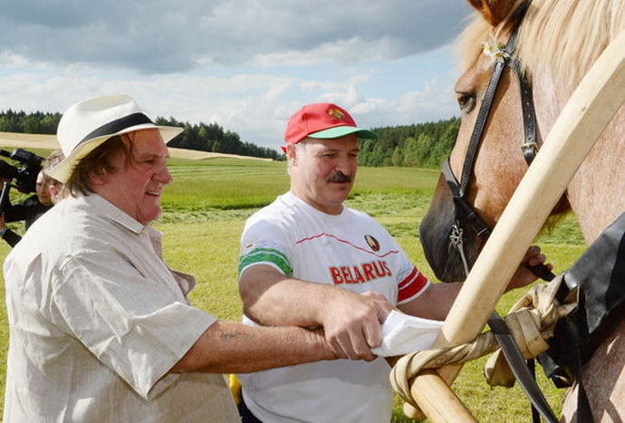 Gerard Depardieu pays a visit to Belarus President