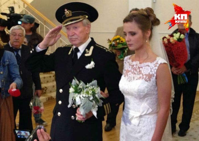 Russian 84 year old actor Married 24 year old girl