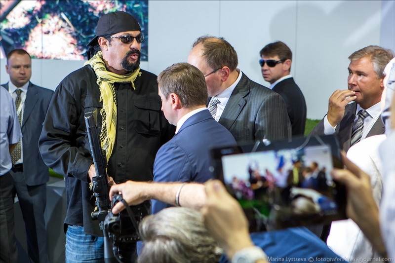 Steven Seagal Watches Russian Weapons in Action