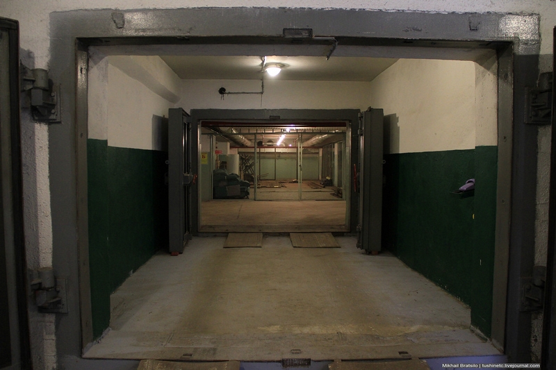 Trip to the Underground Moscow Nuclear Shelter