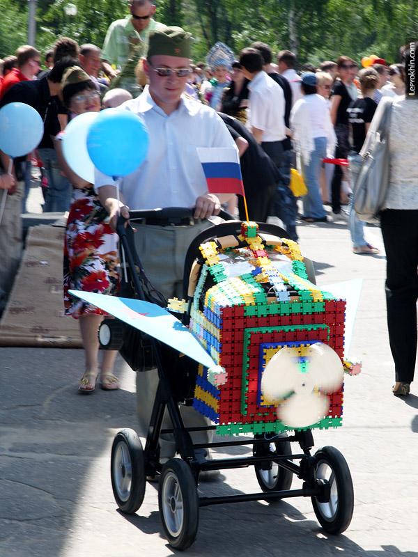 Russian Strollers Parade 48