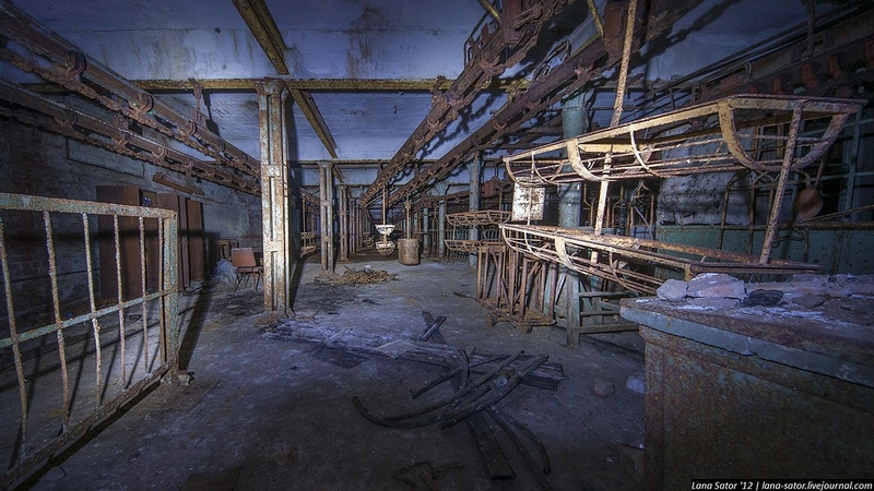 Old Weaving Mill As Creepy As It Can Be  