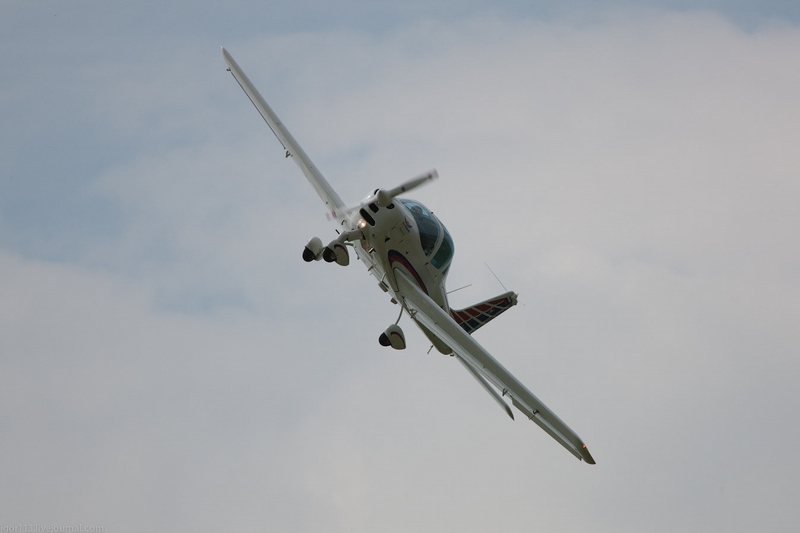 chelavia001 87 Aerobatic Tricks On Yak 52