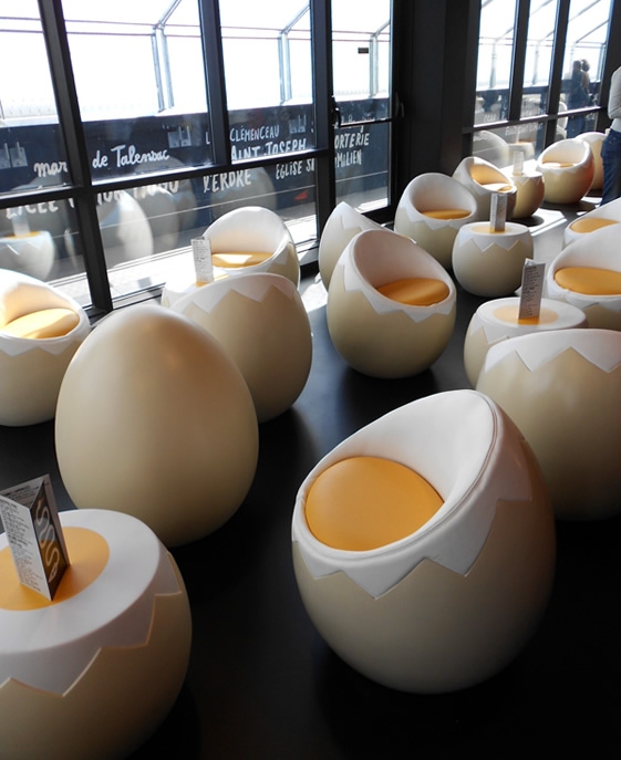 Giant Eggs Bar in France