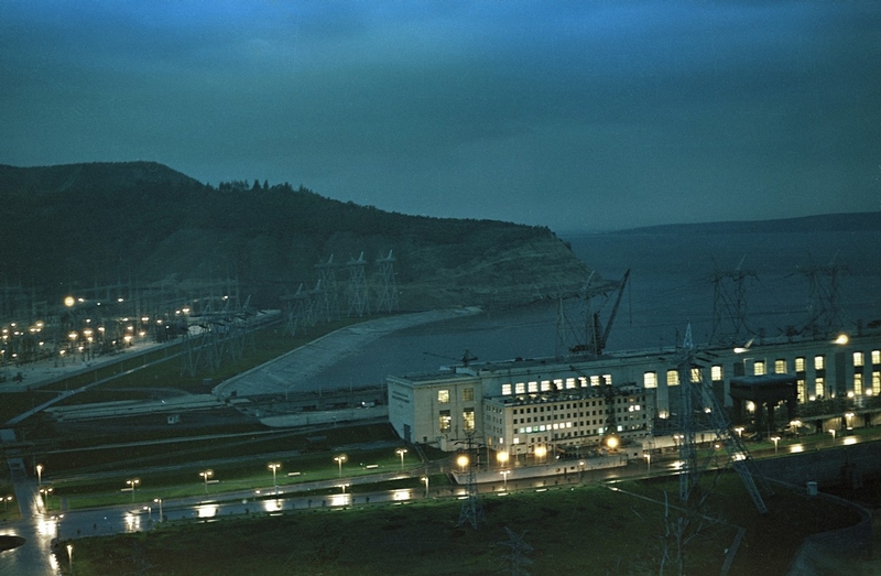 Construction of the Great Volga Hydro Power Plant and Vintage Photos of Samara